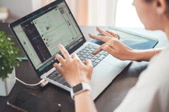 Trouver les offres d’emploi dans votre secteur d’activité en ligne